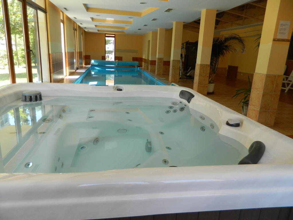 שיופוק Mandarin Wellness Apartman חדר תמונה